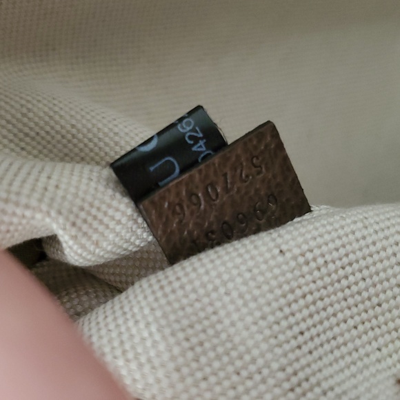 New Gucci Monogram Jumbo GG Bum Bag or Belt Bag w/ Dustbag and Box - Picture 13 of 15